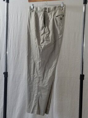 Mens Roundtree & Yorke Beige Dress Pants 46 x 29